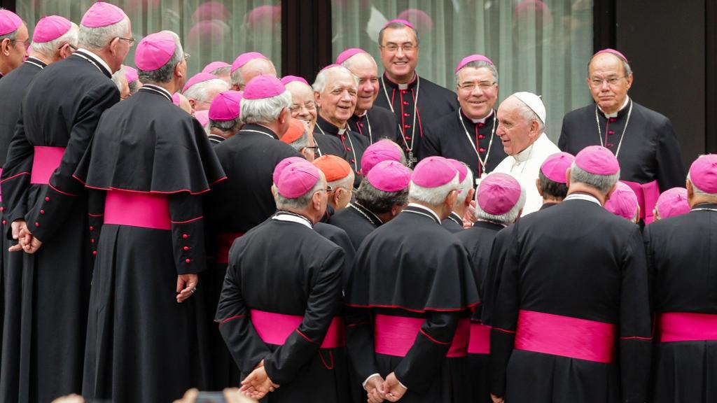 vescovi italiani con papa francesco